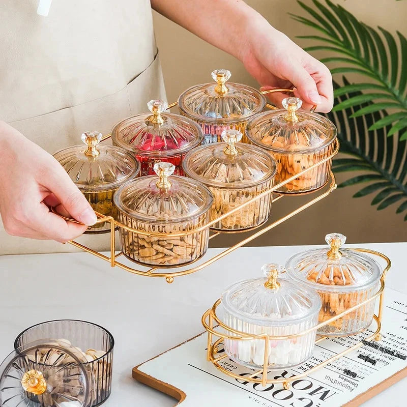 Plateau Fruits Secs Compartimenté Transparent – plateau de présentation – en situation sur un buffet
