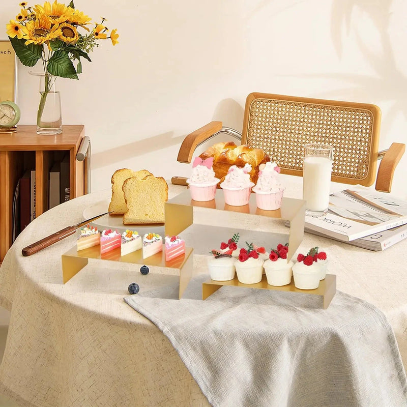 Set Présentoir Gâteaux Doré 6 Pièces – présentoir gâteau – gros plan sur la matière