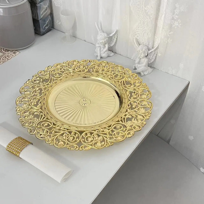 Plateau Buffet Doré Ajouré Mariage – plateau de présentation – gros plan sur la matière