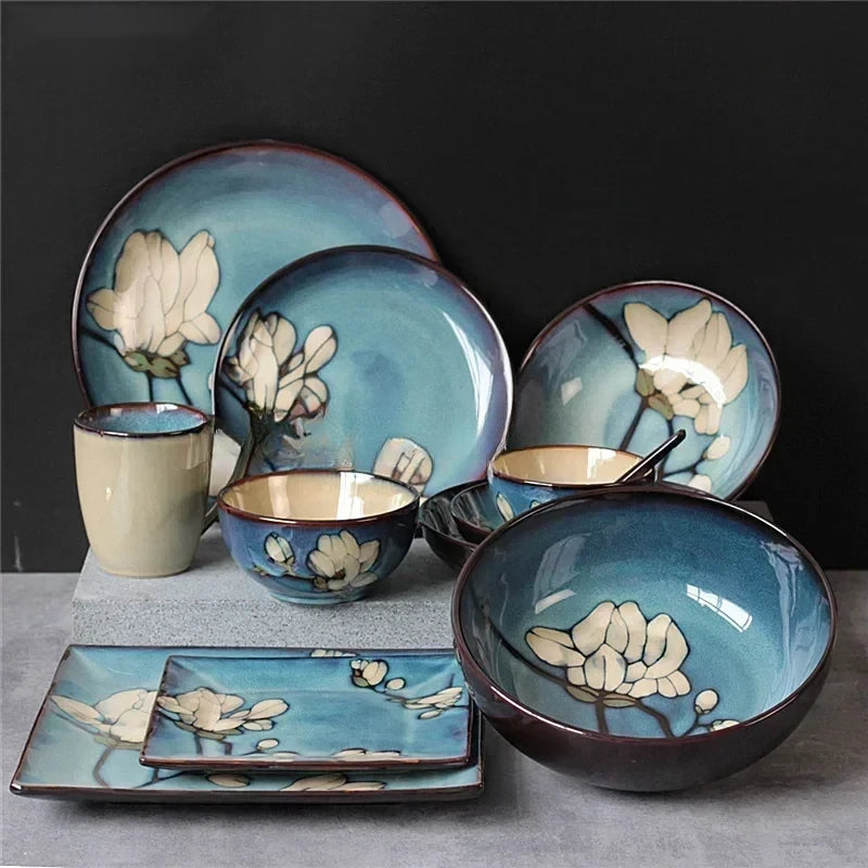 Assiette de présentation céramique fleur magnolia, vue d'ensemble du service