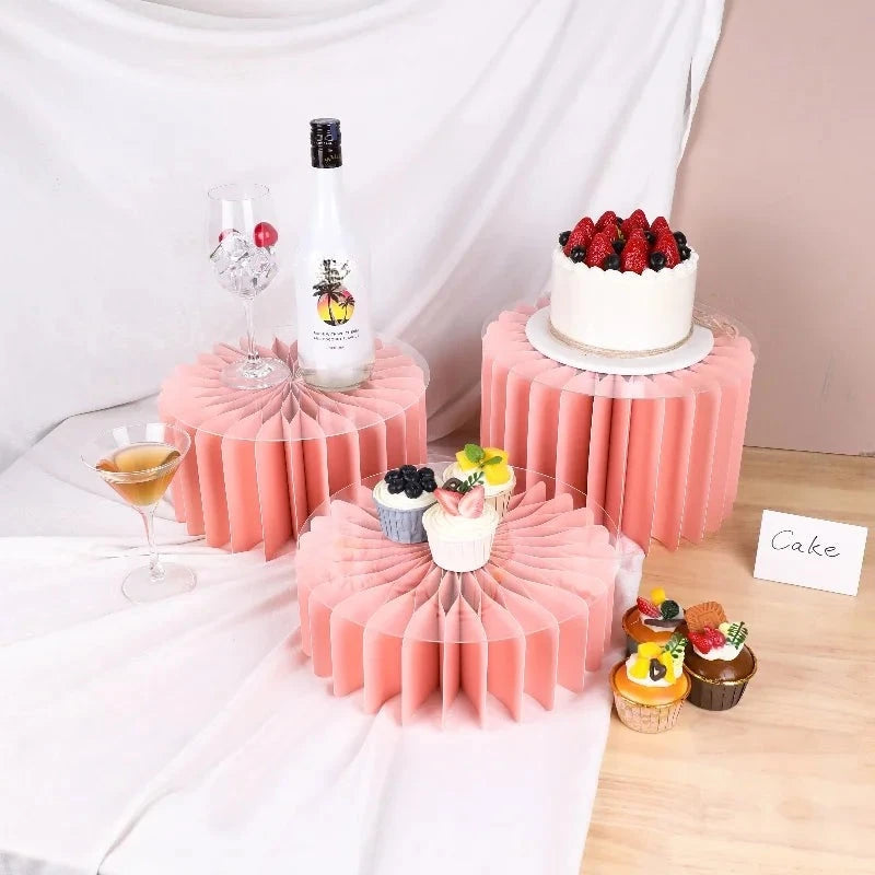 Présentoir Cupcakes Papier Pliable Buffet – présentoir cupcake – en situation sur un buffet