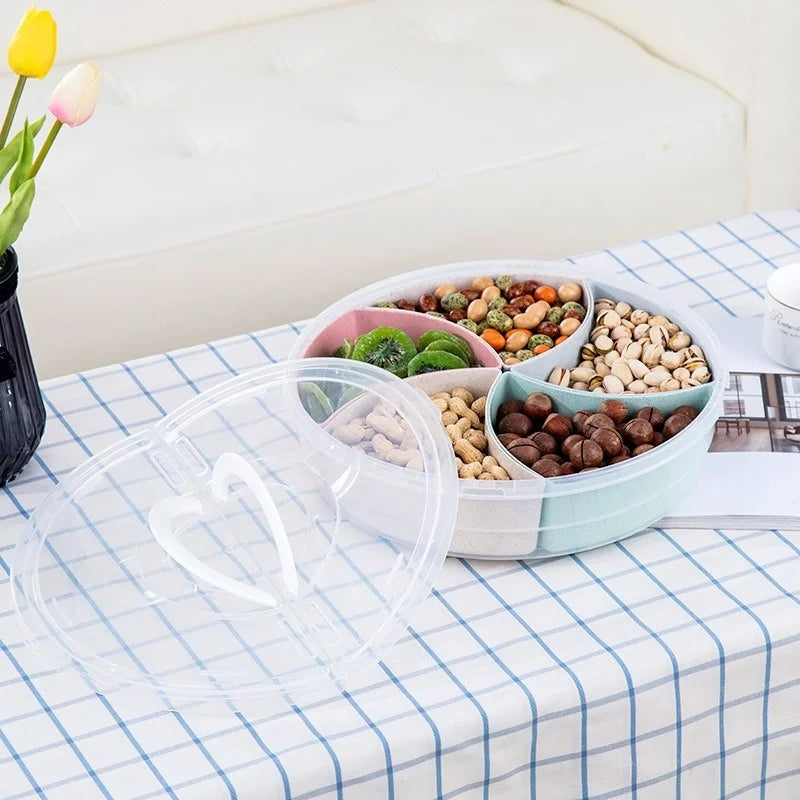 Plateau Compartimenté Fruits et Snacks – plateau de présentation – en situation sur un buffet