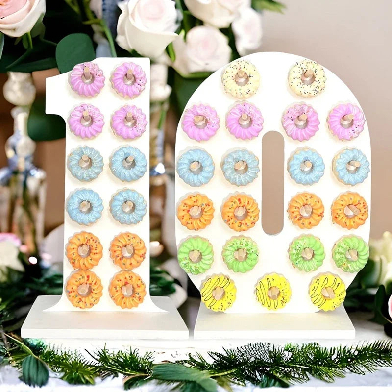 Présentoir Donuts Bois Chiffre Mariage – présentoir donuts – vue d'ensemble