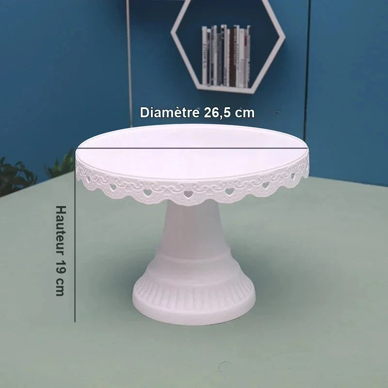 Présentoir Gâteau Plastique Blanc Élégant – présentoir gâteau – gros plan sur la matière