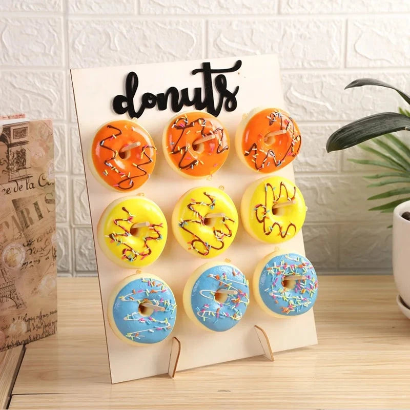 Présentoir Mural Donuts en Bois – présentoir donuts – détail de la finition
