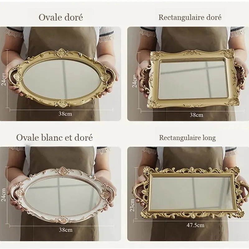 Quatre plateaux miroirs à cadre sculpté : ovale doré, rectangulaire doré, ovale blanc et doré et rectangulaire long, avec leurs dimensions