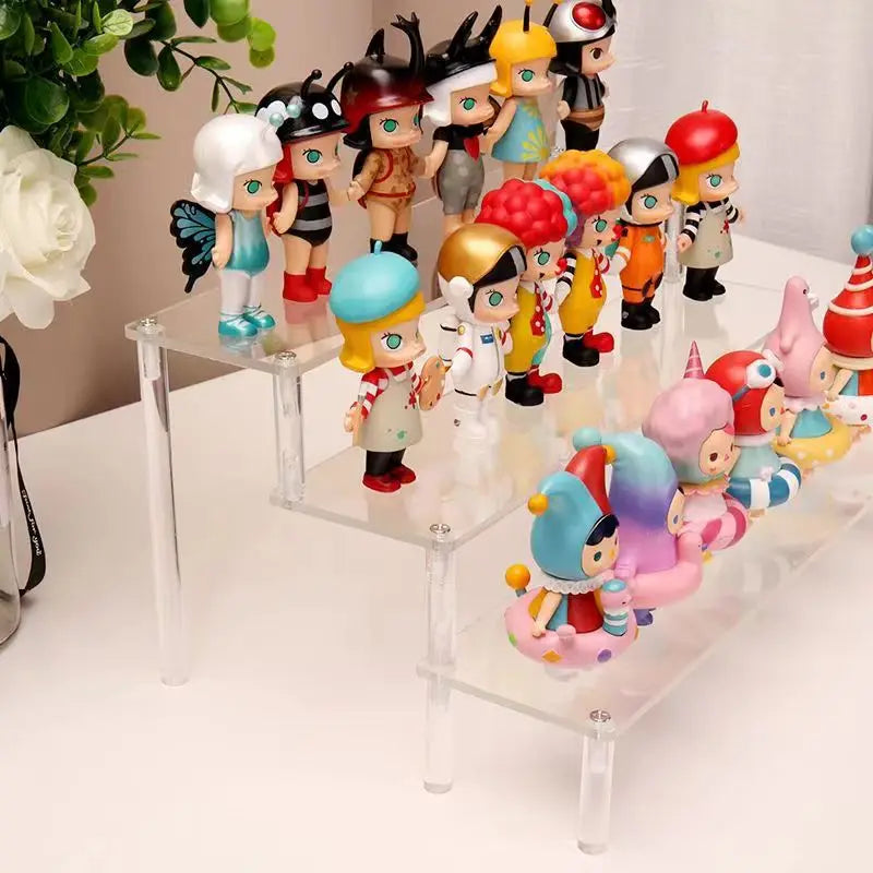 Présentoir Acrylique Ajustable Cupcakes – présentoir cupcake – en situation sur un buffet