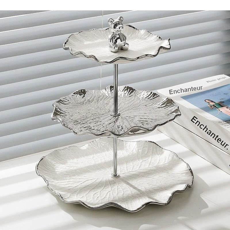 Présentoir cupcake original argenté – mise en scène buffet sucré salé